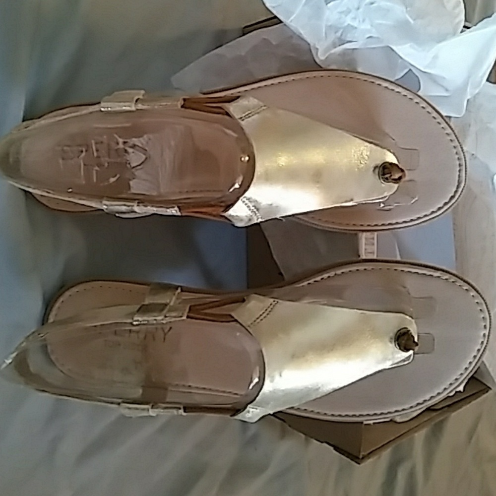 Sperry sandals